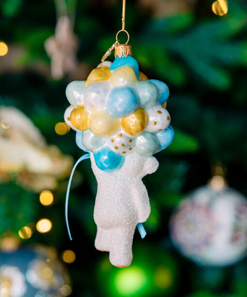 Teddy bear for the boy's first Christmas 1k0a7491