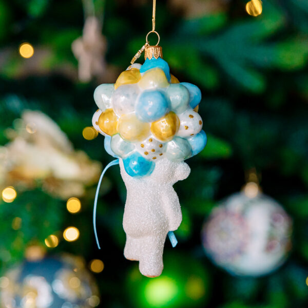 Teddy bear for the boy's first Christmas 1k0a7491