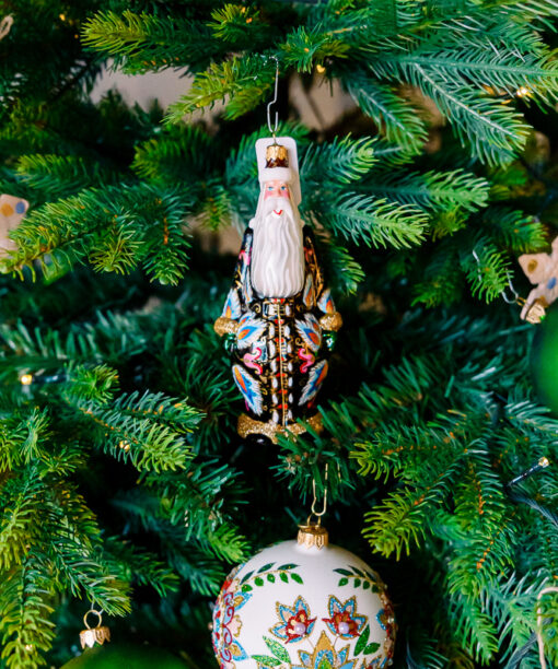 Santa Claus in peacock feathers  1k0a7524