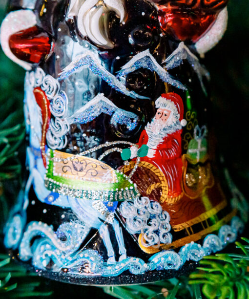 Santa with watch  1k0a7536