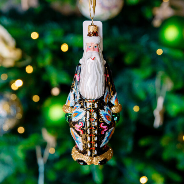 Santa Claus in peacock feathers 1k0a7544