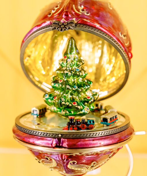 Egg- Getting closer to the Christmas - music box inside 1k0a7608