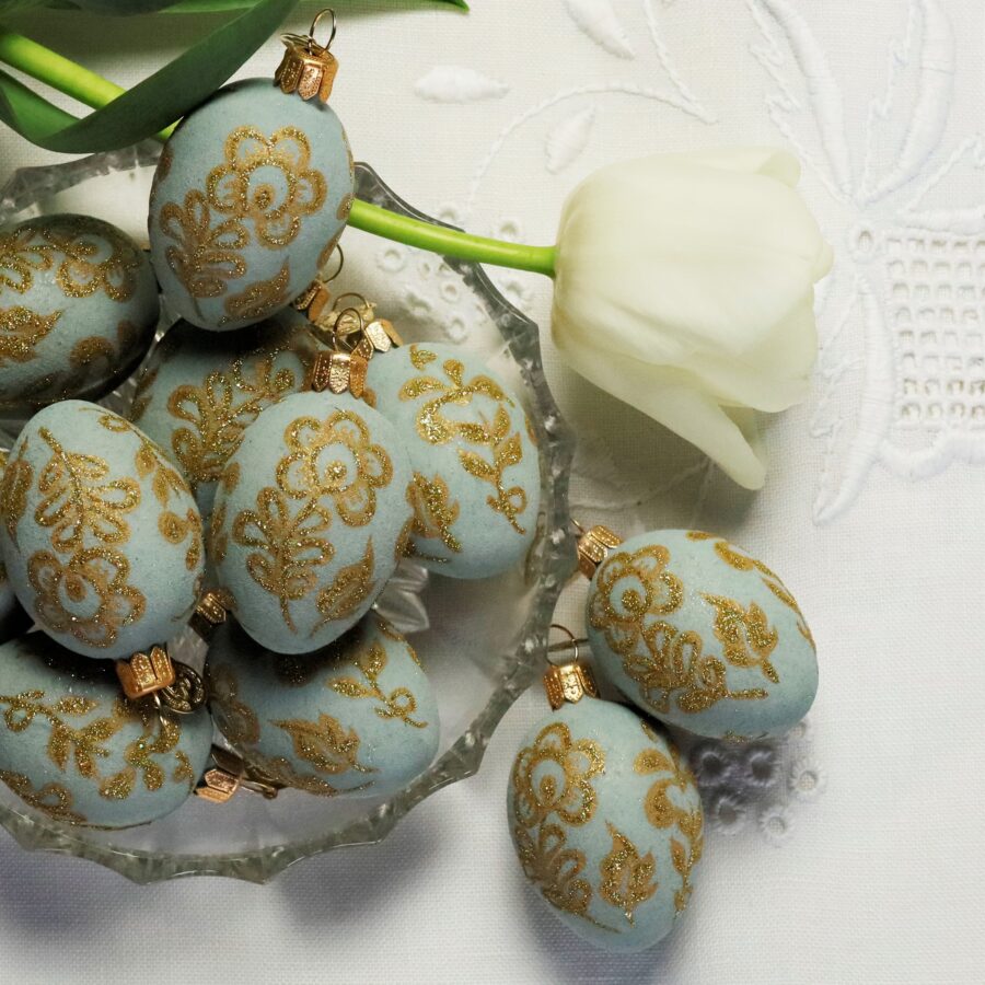 Mini jajko - Złote kwiatuszki na błękitnym macie  Mg 2225 scaled