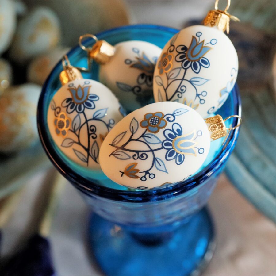 Mini jajko - Kaszubskie tulipany na bieli  Mg 2245 scaled