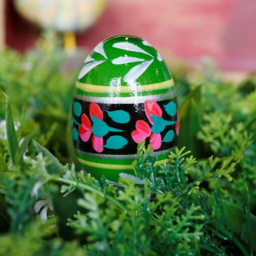 Wooden Easter egg - Black stripe on green (Kopia) Mg 2365 scaled