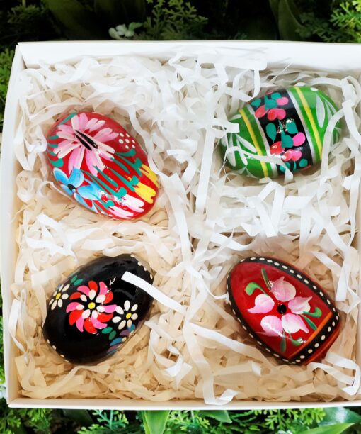 Set of wooden Easter eggs - Flowers  Mg 2377 scaled