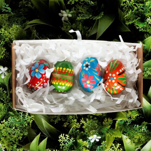 A set of medium wooden Easter eggs - Colorful Easter eggs Mg 2412 scaled