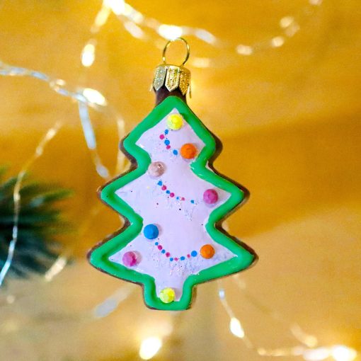 Gingerbread Collection - gingerbread Christmas tree with white icing Mg 4828 scaled