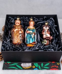Queen Marysieńka - turquoise  S4 bombkarnia scenografia 02 scaled