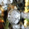 Mini egg - White flower on clear glass Mg 6724