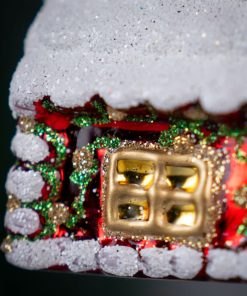 Snow-Covered Christmas Cottage  Bombkarnia 1225 072